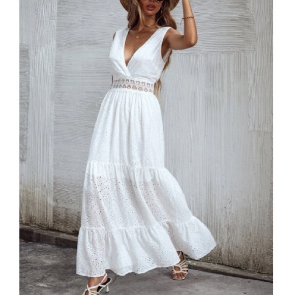 Boho green  lace insert V neck ruffle hem maxi dress - Picture 5 of 16